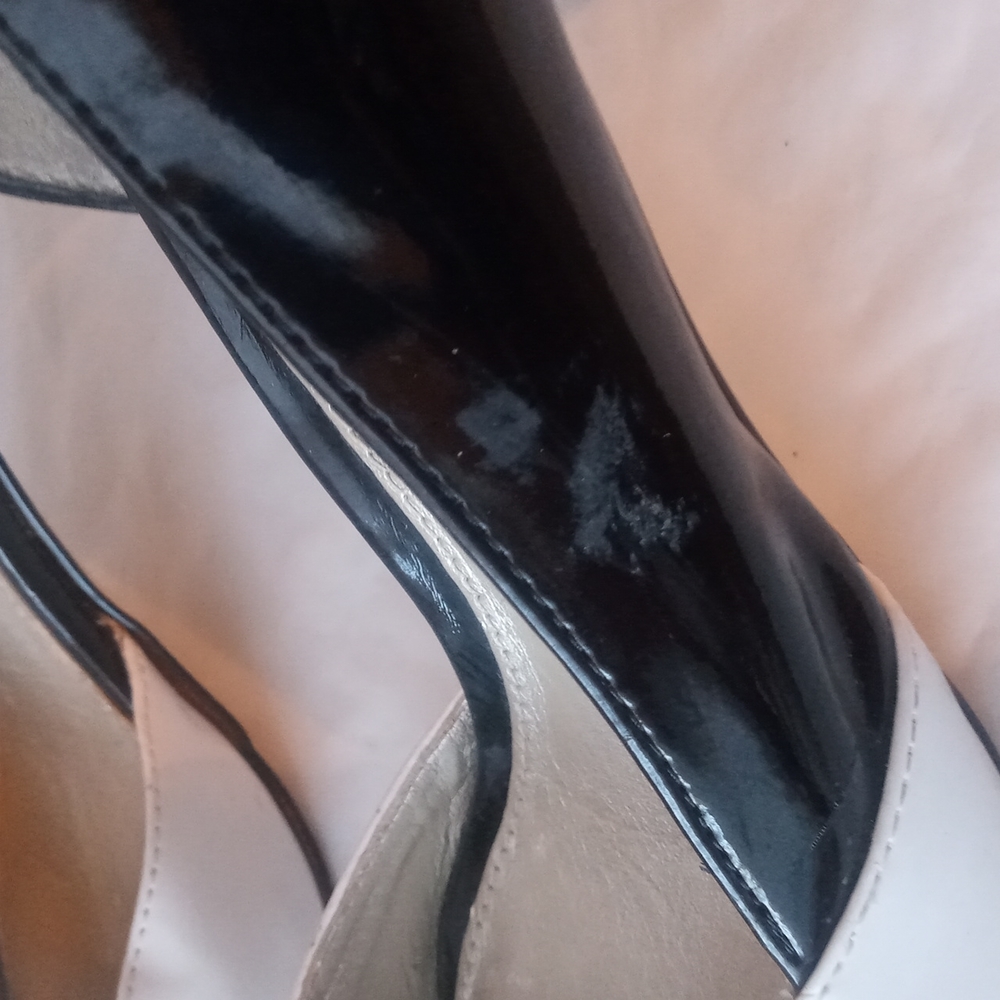 Liz Claiborne Shoes (Heels) - Picture 4 of 8
